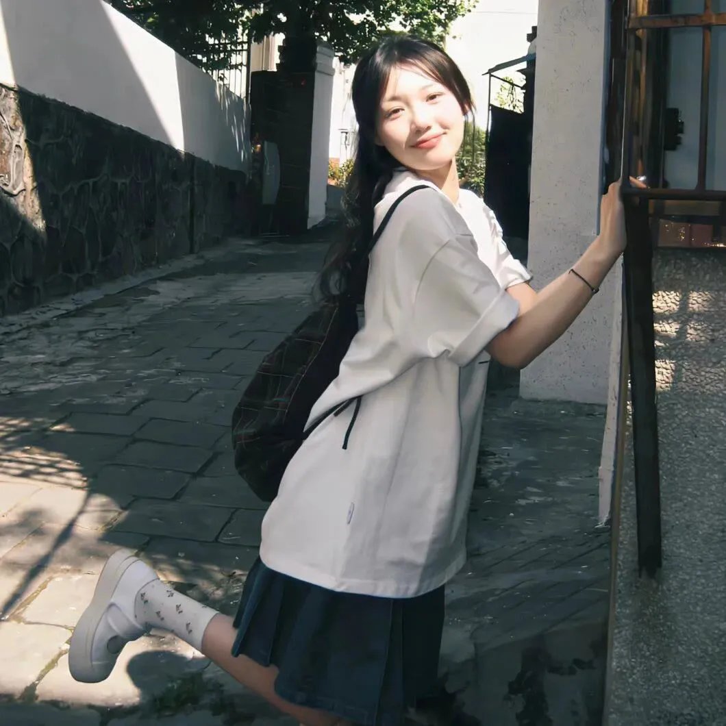 奈奈与薫的日记封面